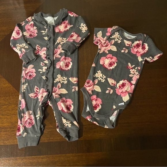 Gerber Other - Modern Moments by Gerber | Black Floral Pjs and Onesie | 6-9 mo